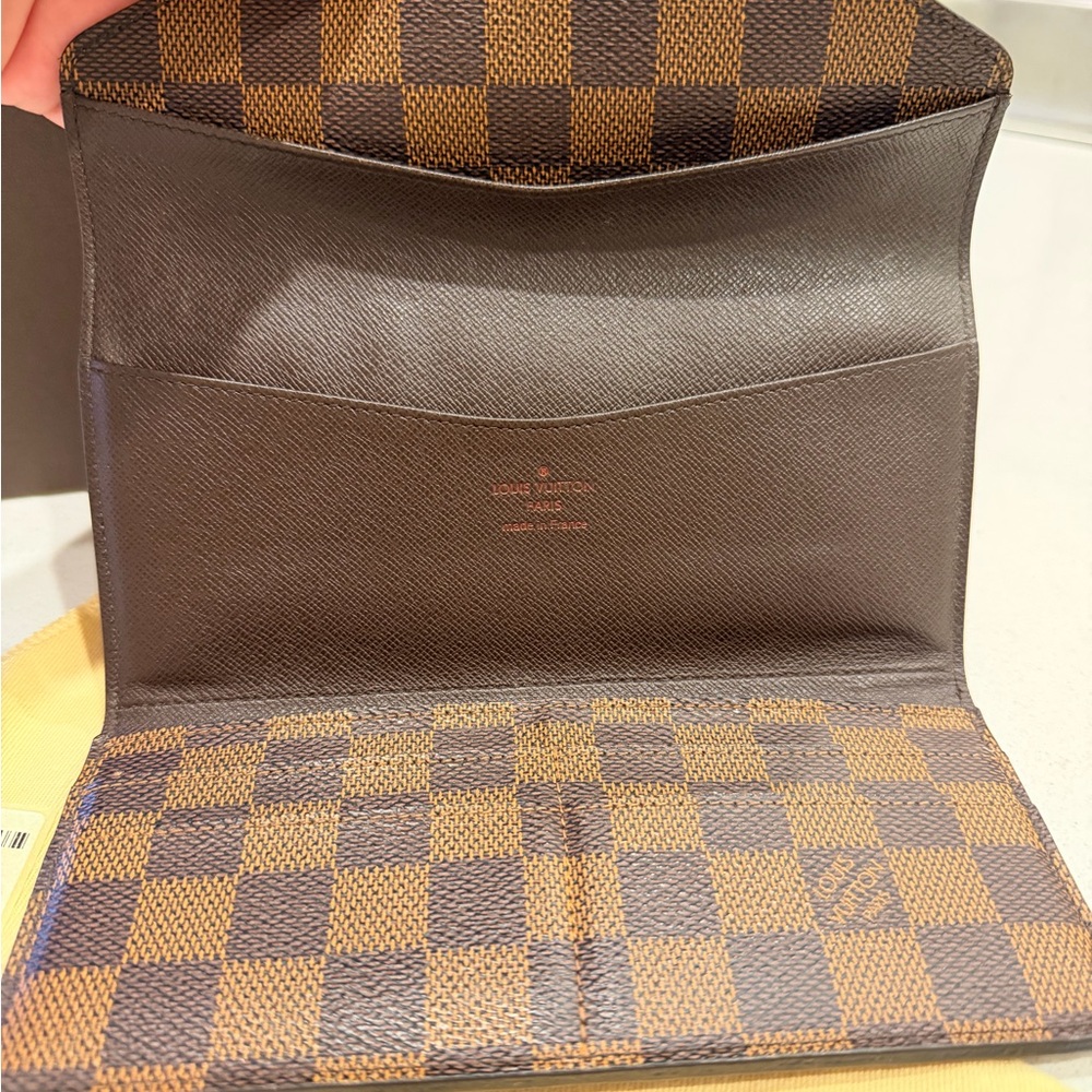Louis Vuitton Damier Ebene Wallet with Gold Accent - Picture 6 of 10